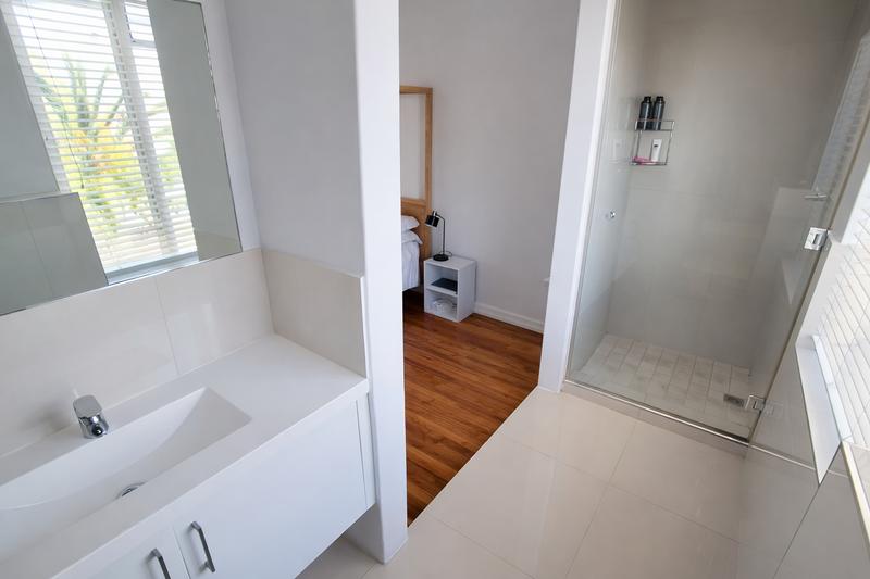 2 Bedroom Property for Sale in Sea Point Western Cape